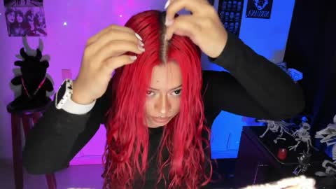 Dakota Crab online show from May 2026 09:53:01 PM