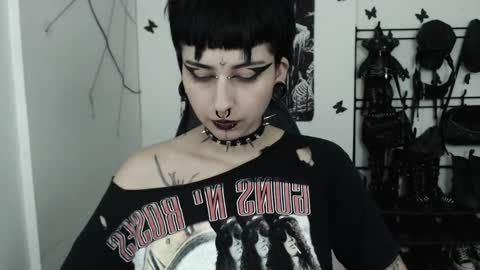 Snapshot of dakota_krall_ chatting on October 2025 02:33:01 AM dakota online show from October 2025 02:33:01 AM