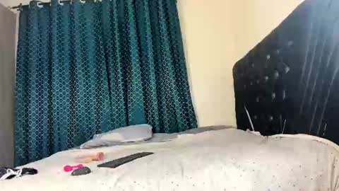dakota_pariss online show from July 2026 07:10:02 PM