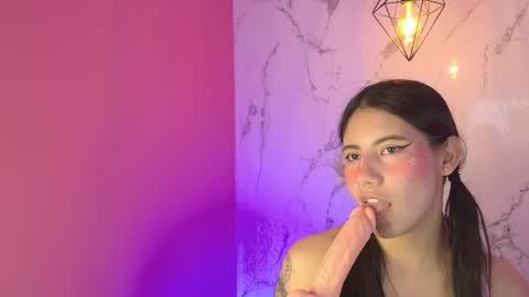 Snapshot of dakotaa_johnson chatting on May 2026 08:04:04 PM dakotaa_johnson online show from May 2026 08:04:04 PM