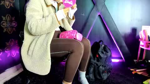  dakotha      online show from February 2026 12:12:01 PM