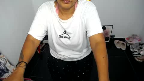 daleska_delicious1 online show from June 2026 04:00:02 AM