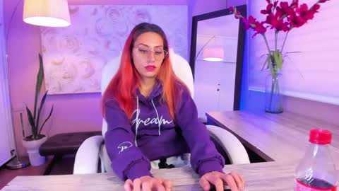 Snapshot of dalia_garrett chatting on January 2025 04:51:02 PM Dalia online show from January 2025 04:51:02 PM