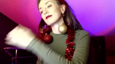 Dalia  online show from December 2024 02:13:02 PM