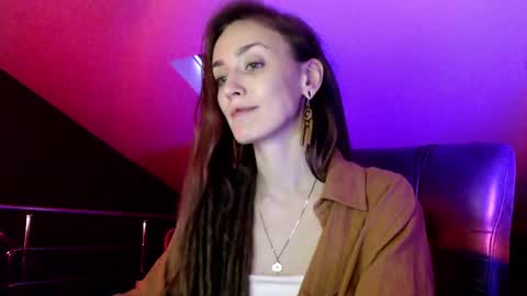 Dalia  online show from January 2025 01:14:01 PM