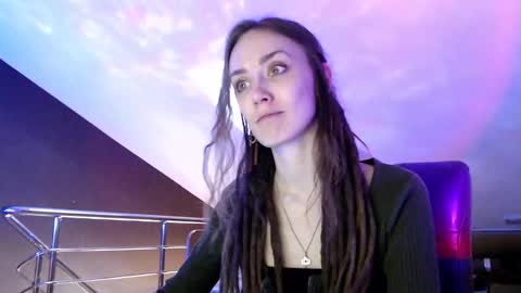 Dalia  online show from February 2025 10:17:02 AM