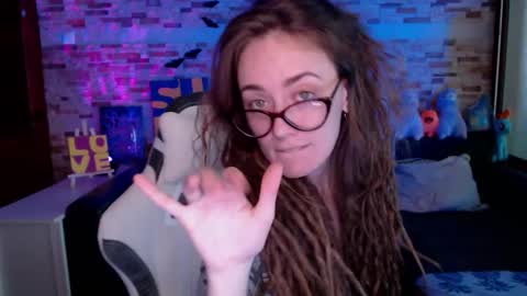 Dalia  online show from November 2025 09:31:01 AM