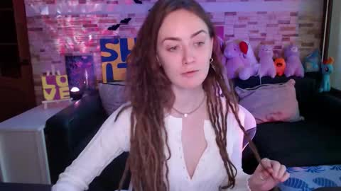 Dalia  online show from November 2025 09:52:01 AM