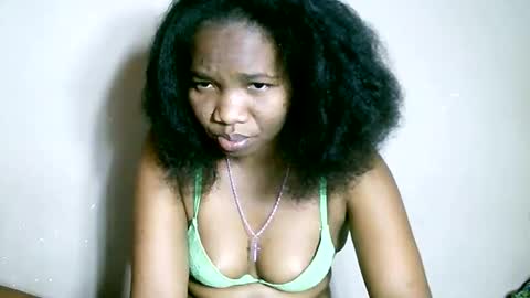 Snapshot of daliabella chatting on October 2025 08:47:01 AM daliabella online show from October 2025 08:47:01 AM