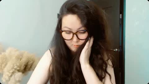 Snapshot of dalidayes chatting on September 2025 06:18:01 AM Dali online show from September 2025 06:18:01 AM