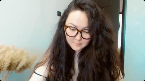 Snapshot of dalidayes chatting on October 2025 06:22:02 AM Dali online show from October 2025 06:22:02 AM