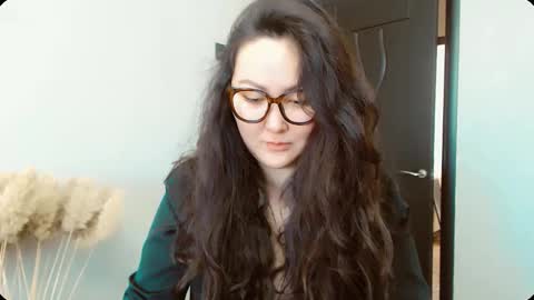 Snapshot of dalidayes chatting on November 2025 05:24:01 AM Dali online show from November 2025 05:24:01 AM