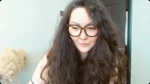 Snapshot of dalidayes chatting on January 2026 05:42:01 AM Dali online show from January 2026 05:42:01 AM