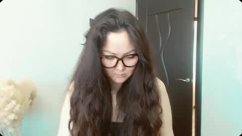 Snapshot of dalidayes chatting on January 2026 06:40:02 AM Dali online show from January 2026 06:40:02 AM