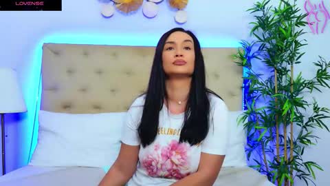 daliyaa_ online show from October 2025 11:54:01 AM