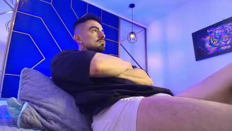 Dallas whitee online show from March 2026 08:04:01 PM