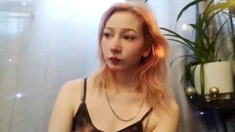 Julia online show from May 2026 05:37:02 AM