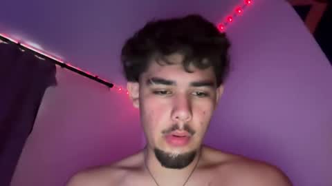 Snapshot of damiam_xj chatting on December 2024 04:10:02 PM damiam xj online show from December 2024 04:10:02 PM