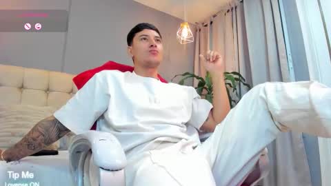 DAMIAN online show from October 2025 10:29:01 AM