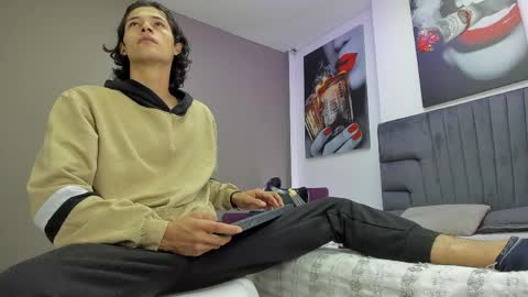 Snapshot of damian_vadim chatting on March 2026 11:22:02 AM Damian Vadim online show from March 2026 11:22:02 AM
