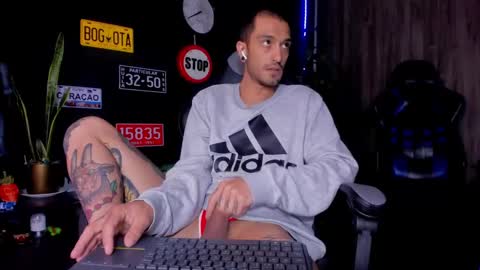 Daamiancox online show from February 2025 06:20:01 PM