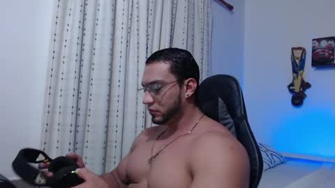 Snapshot of damiannstonexxx chatting on August 2026 11:50:01 PM Danny online show from August 2026 11:50:01 PM