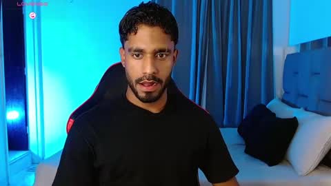 Snapshot of damiano_walker chatting on November 2025 04:00:01 AM damiano_walker online show from November 2025 04:00:01 AM