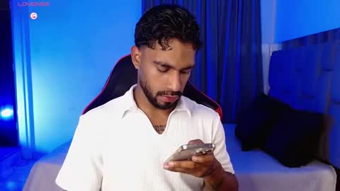 Snapshot of damiano_walker chatting on December 2025 03:47:02 AM damiano_walker online show from December 2025 03:47:02 AM