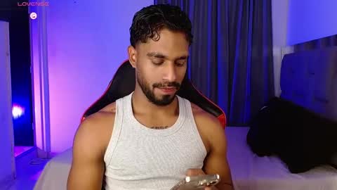 Snapshot of damiano_walker chatting on December 2025 03:48:01 AM damiano_walker online show from December 2025 03:48:01 AM