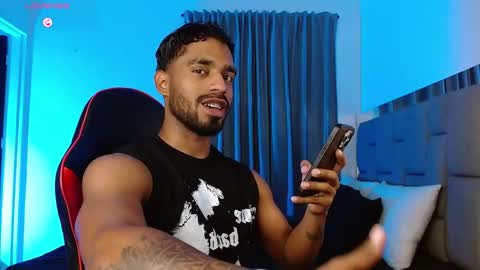 Snapshot of damiano_walker chatting on February 2026 04:22:01 AM damiano_walker online show from February 2026 04:22:01 AM