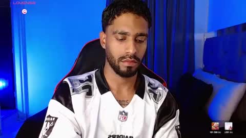 Snapshot of damiano_walker chatting on February 2026 04:06:02 AM damiano_walker online show from February 2026 04:06:02 AM