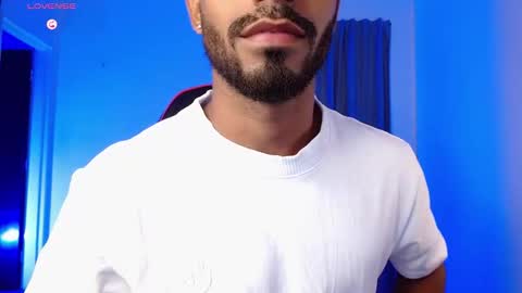 Snapshot of damiano_walker chatting on February 2026 04:20:01 AM damiano_walker online show from February 2026 04:20:01 AM