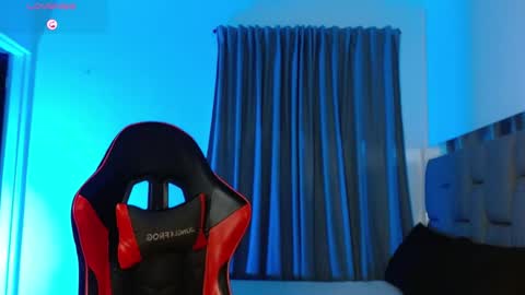 Snapshot of damiano_walker chatting on March 2026 03:52:02 AM damiano_walker online show from March 2026 03:52:02 AM