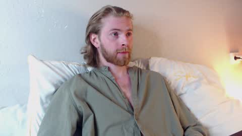 Snapshot of damien_diamond chatting on December 2024 01:29:01 AM damien_diamond online show from December 2024 01:29:01 AM