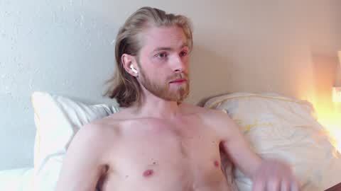 Snapshot of damien_diamond chatting on January 2025 12:59:02 AM damien_diamond online show from January 2025 12:59:02 AM