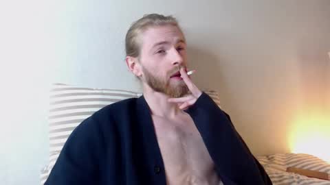 Snapshot of damien_diamond chatting on February 2025 03:10:02 AM damien_diamond online show from February 2025 03:10:02 AM