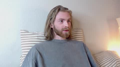 Snapshot of damien_diamond chatting on March 2025 08:55:01 PM damien_diamond online show from March 2025 08:55:01 PM