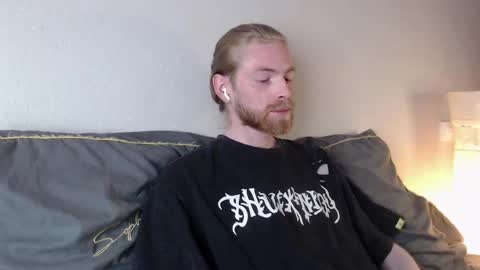 Snapshot of damien_diamond chatting on October 2025 08:40:01 PM damien_diamond online show from October 2025 08:40:01 PM