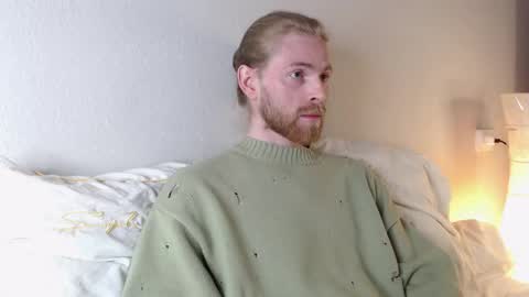 Snapshot of damien_diamond chatting on October 2025 10:11:01 PM damien_diamond online show from October 2025 10:11:01 PM