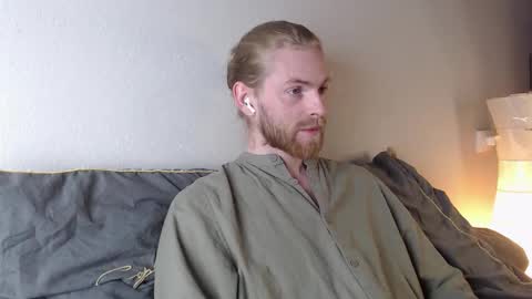 Snapshot of damien_diamond chatting on October 2025 08:38:01 PM damien_diamond online show from October 2025 08:38:01 PM