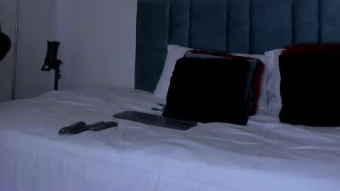 Snapshot of dammianmilleroficial chatting on November 2025 08:00:01 PM INSTAGRAM DAMMIANMILLEROFICIAL online show from November 2025 08:00:01 PM