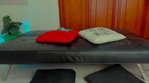 Snapshot of damn_fantasy chatting on January 2025 09:22:01 PM Kary-- independent model Schedule 0530am-1000am colombian time online show from January 2025 09:22:01 PM