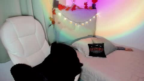 Criss online show from October 2025 12:13:01 AM