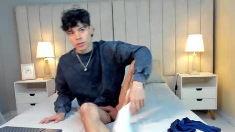 Snapshot of damon_nort chatting on December 2024 01:40:02 PM DEMON NORTH online show from December 2024 01:40:02 PM