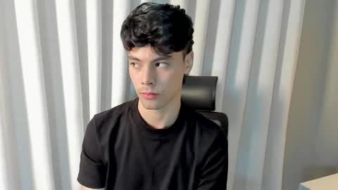 Snapshot of damon_nort chatting on March 2025 06:01:02 PM DEMON NORTH online show from March 2025 06:01:02 PM