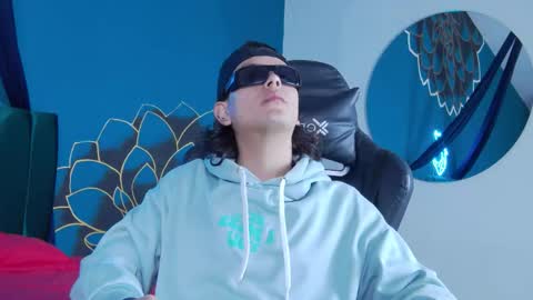 Damon online show from October 2025 12:49:01 PM