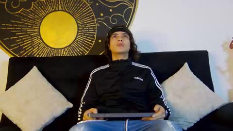 Damon online show from November 2025 12:38:02 PM