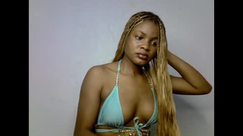 Leah online show from July 2026 07:21:01 PM
