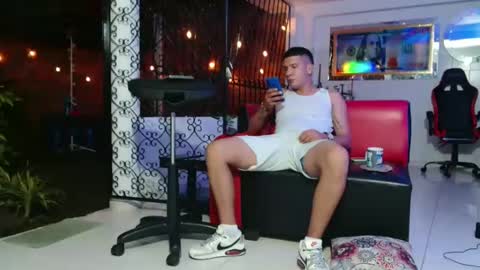 Snapshot of damyan_2003 chatting on February 2025 04:16:02 AM damyan_2003 online show from February 2025 04:16:02 AM