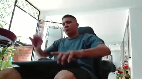 Snapshot of damyan_2003 chatting on September 2025 03:06:02 PM damyan_2003 online show from September 2025 03:06:02 PM